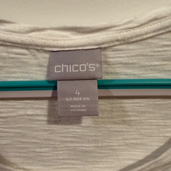 Chico's Women's Short Sleeve Top - White with Tropical Print - Picture 2 of 3